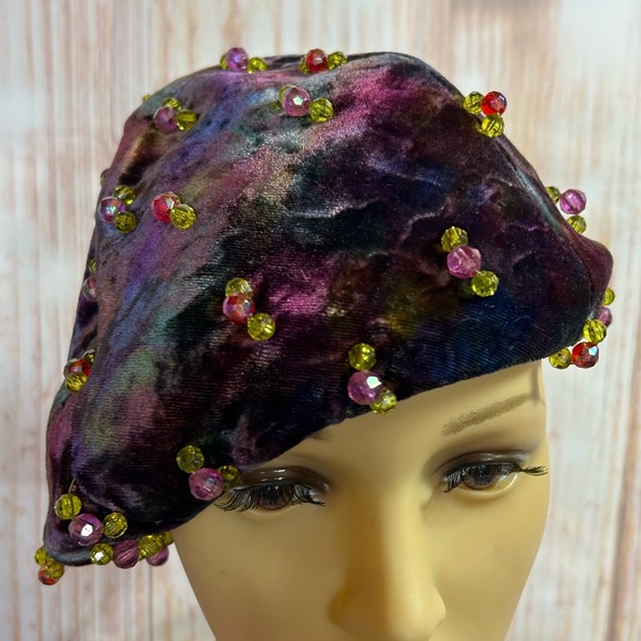 Vintage Accessories - Vintage Beaded Velvet Hat